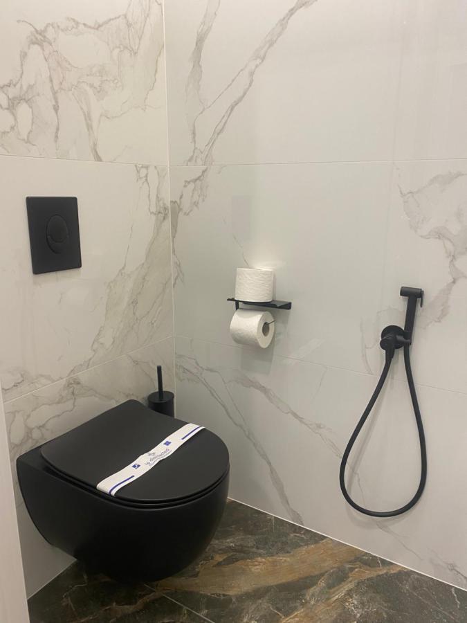 Modern Classic 2 Bedroom Apartment Near Most City 드네프로페트로프스크 외부 사진