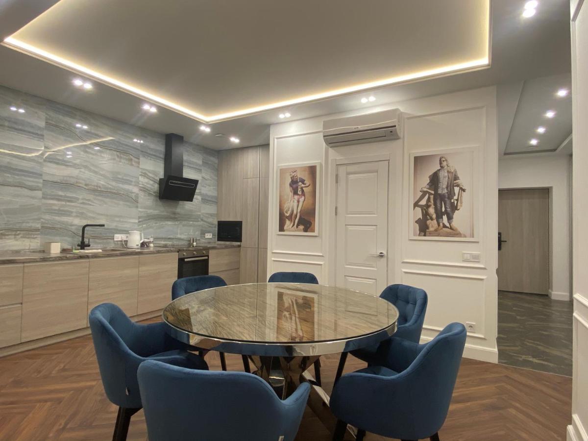 Modern Classic 2 Bedroom Apartment Near Most City 드네프로페트로프스크 외부 사진