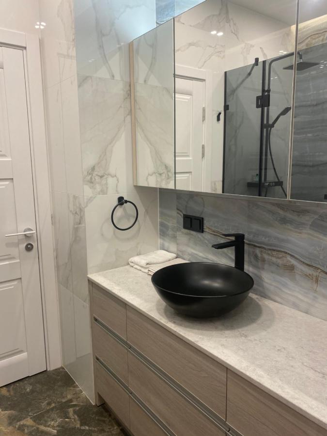 Modern Classic 2 Bedroom Apartment Near Most City 드네프로페트로프스크 외부 사진