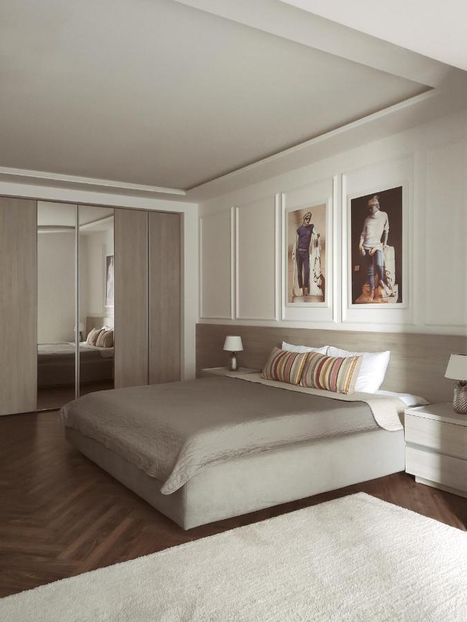 Modern Classic 2 Bedroom Apartment Near Most City 드네프로페트로프스크 외부 사진