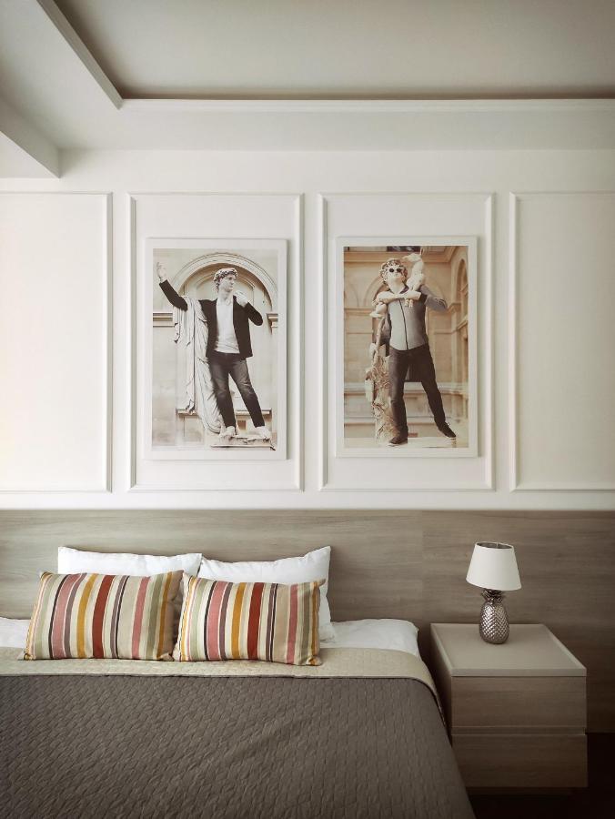 Modern Classic 2 Bedroom Apartment Near Most City 드네프로페트로프스크 외부 사진